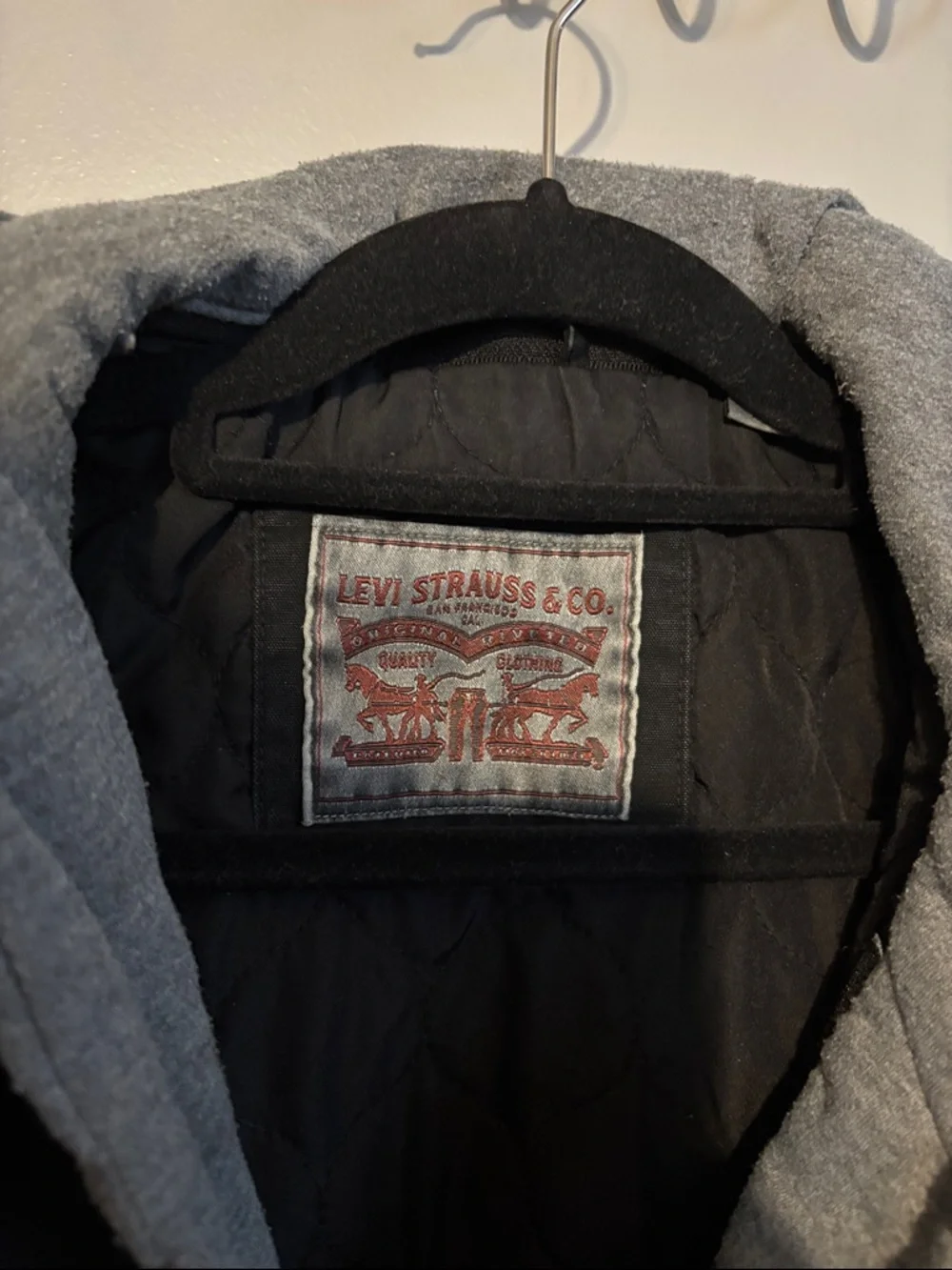 Levi's Black Jacket with Gray Hood Lining - Picture 3 of 3